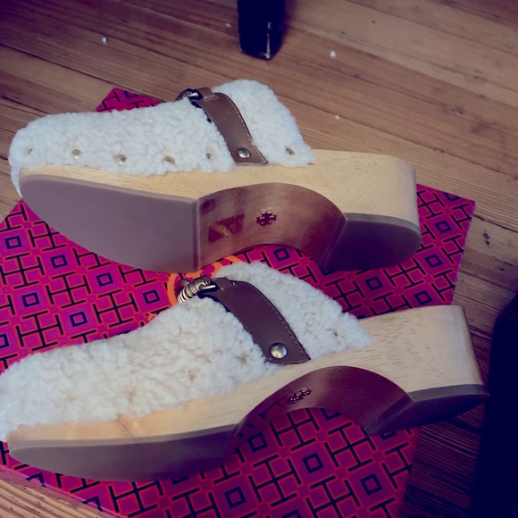 Tory Burch Jessica Sherpa Clogs - Picture 2 of 11